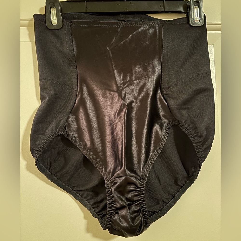 High-Waisted Black Shapewear